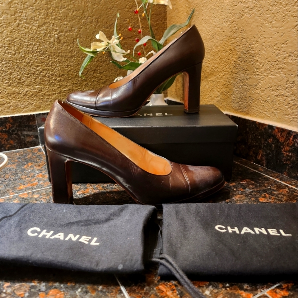 SZ 39 Brown Chanel Pumps